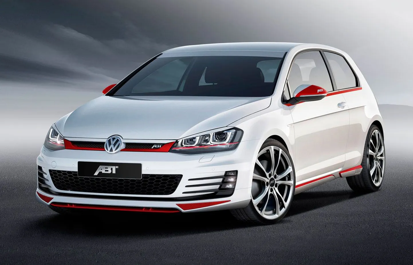 Volkswagen Golf GTI ABT, tegu pole Austrias esitletava versiooniga.