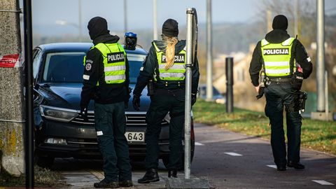 Leedus sai viie auto ahelavariis viga kolm Eesti kodanikku