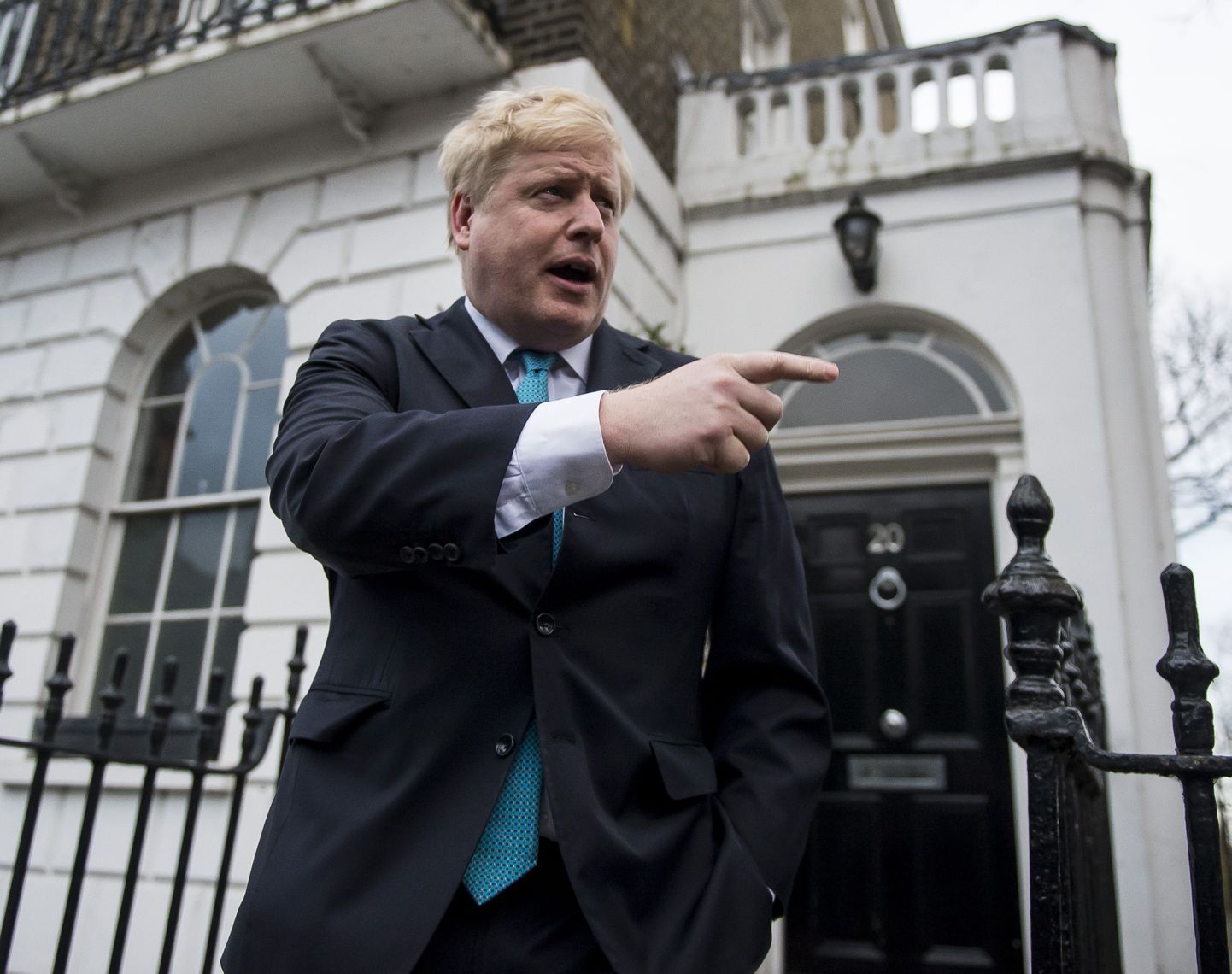 Londoni linnapea Boris Johnsoni otsus liituda Brexiti pooldajate leeriga saatis naelsterlingi kursi langusse.