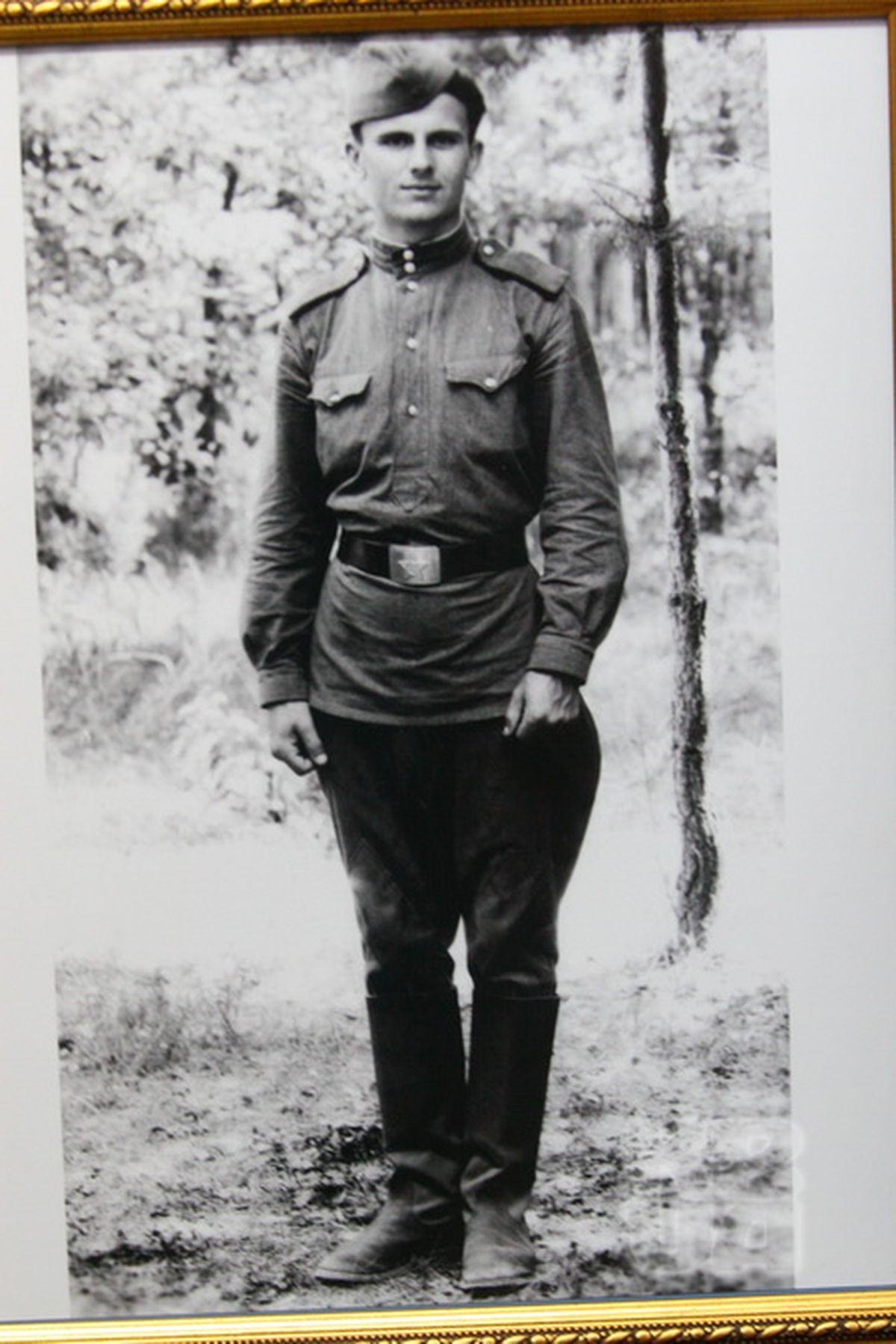 Первый президент Украины Леонид Кравчук во времена службы в Советской армии