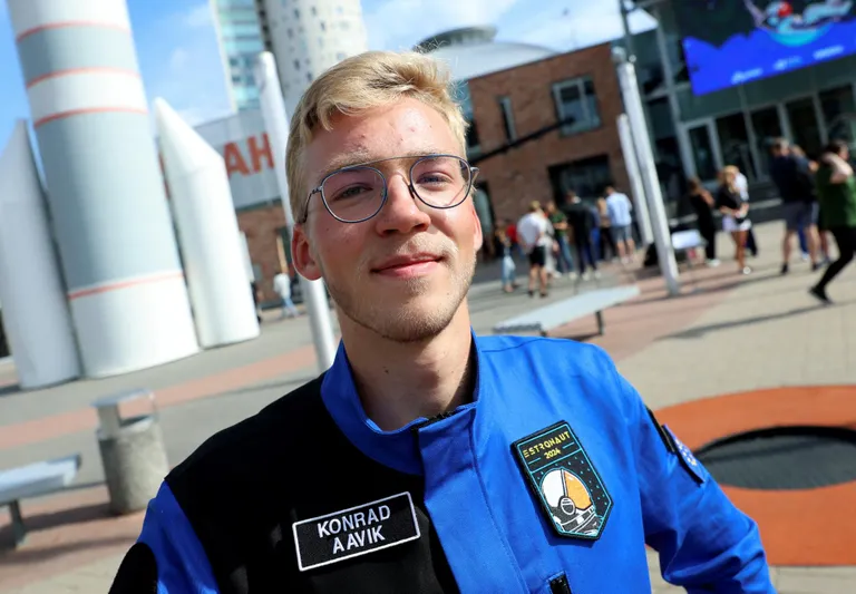 Estronaudi konkursil kümne parima hulka tulnud Tartu noormees Konrad Aavik rääkis pärast paraboollendu, et kaaluta olek oli füüsiliselt raskem, kui ta esmalt arvas.