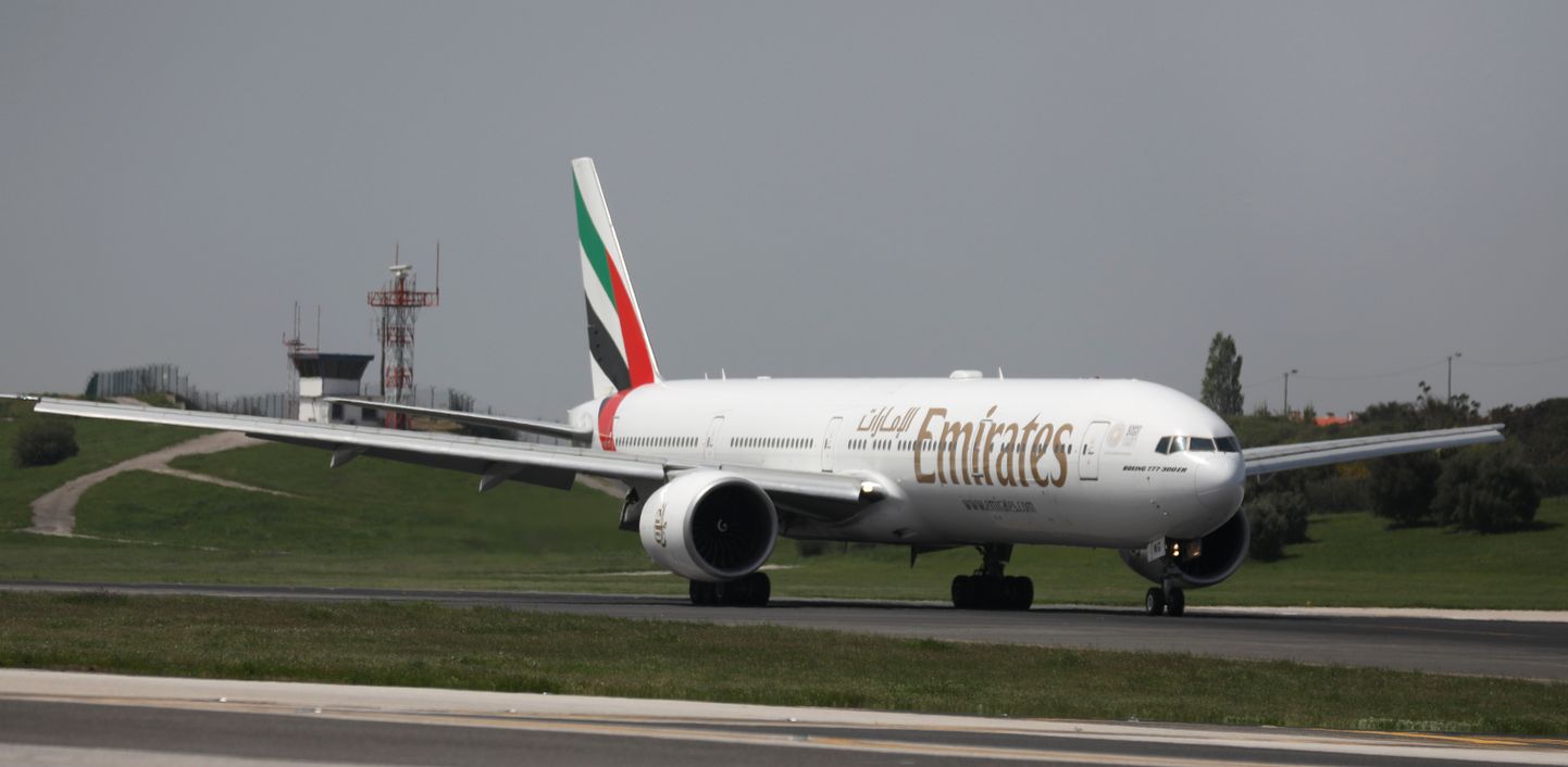 Emiratesi lennuk