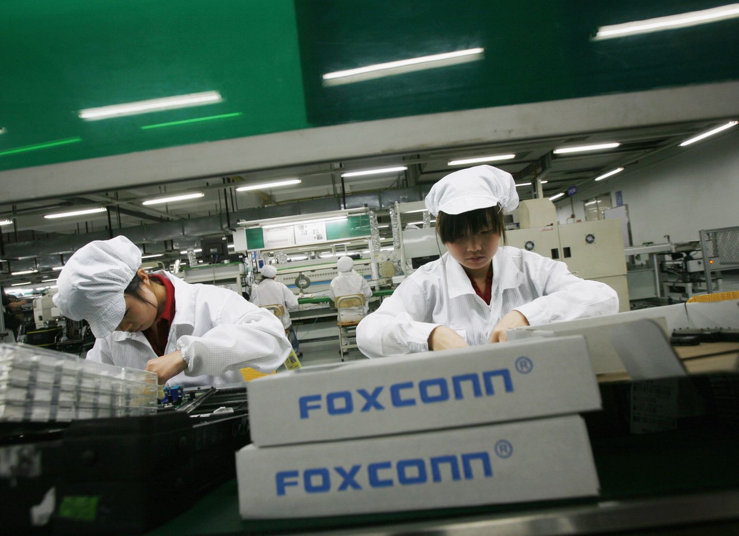 Töötajad Foxconni tehases.
