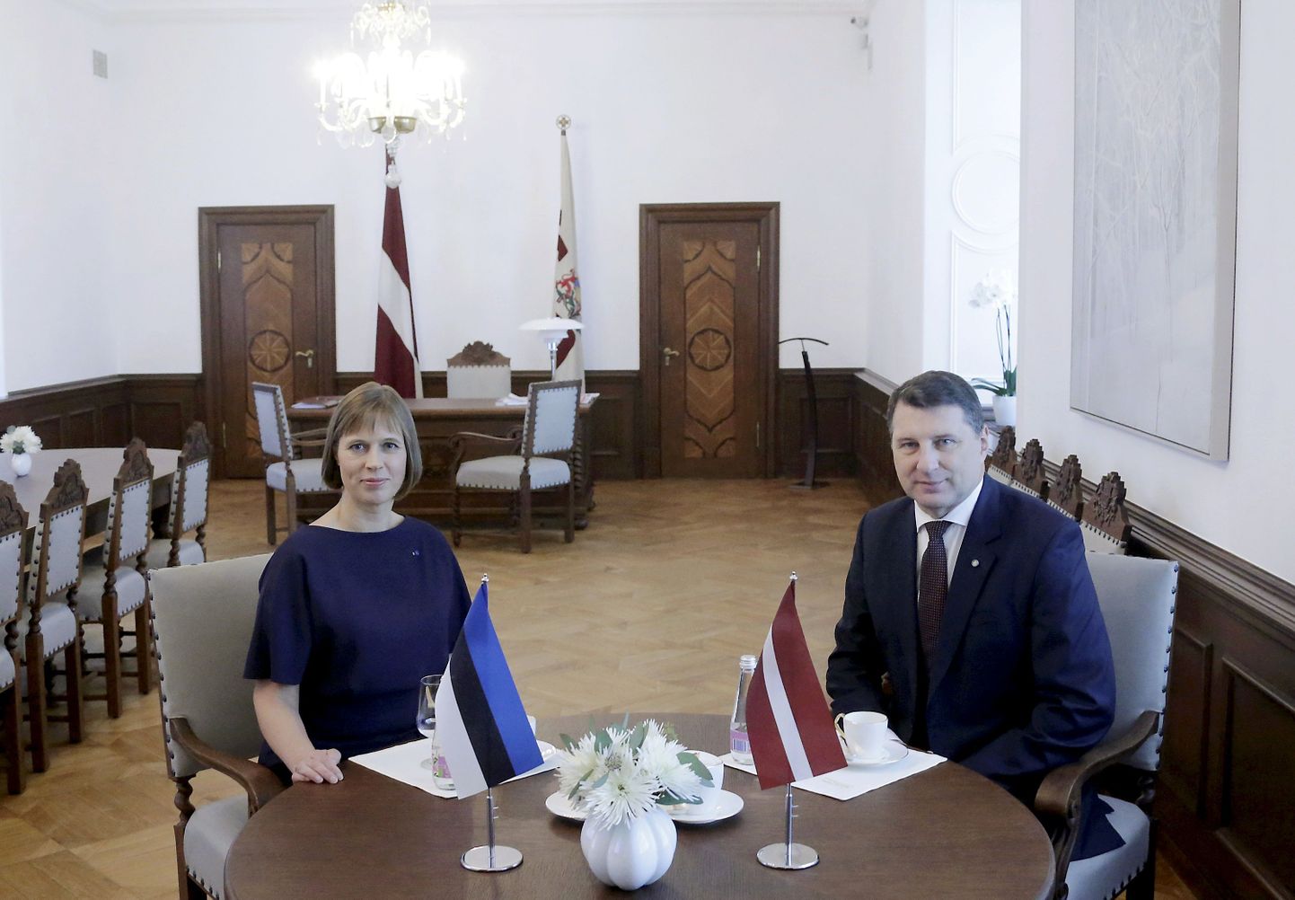 Керсти Кальюлайд с президентом Латвии Раймондом Вейонисом