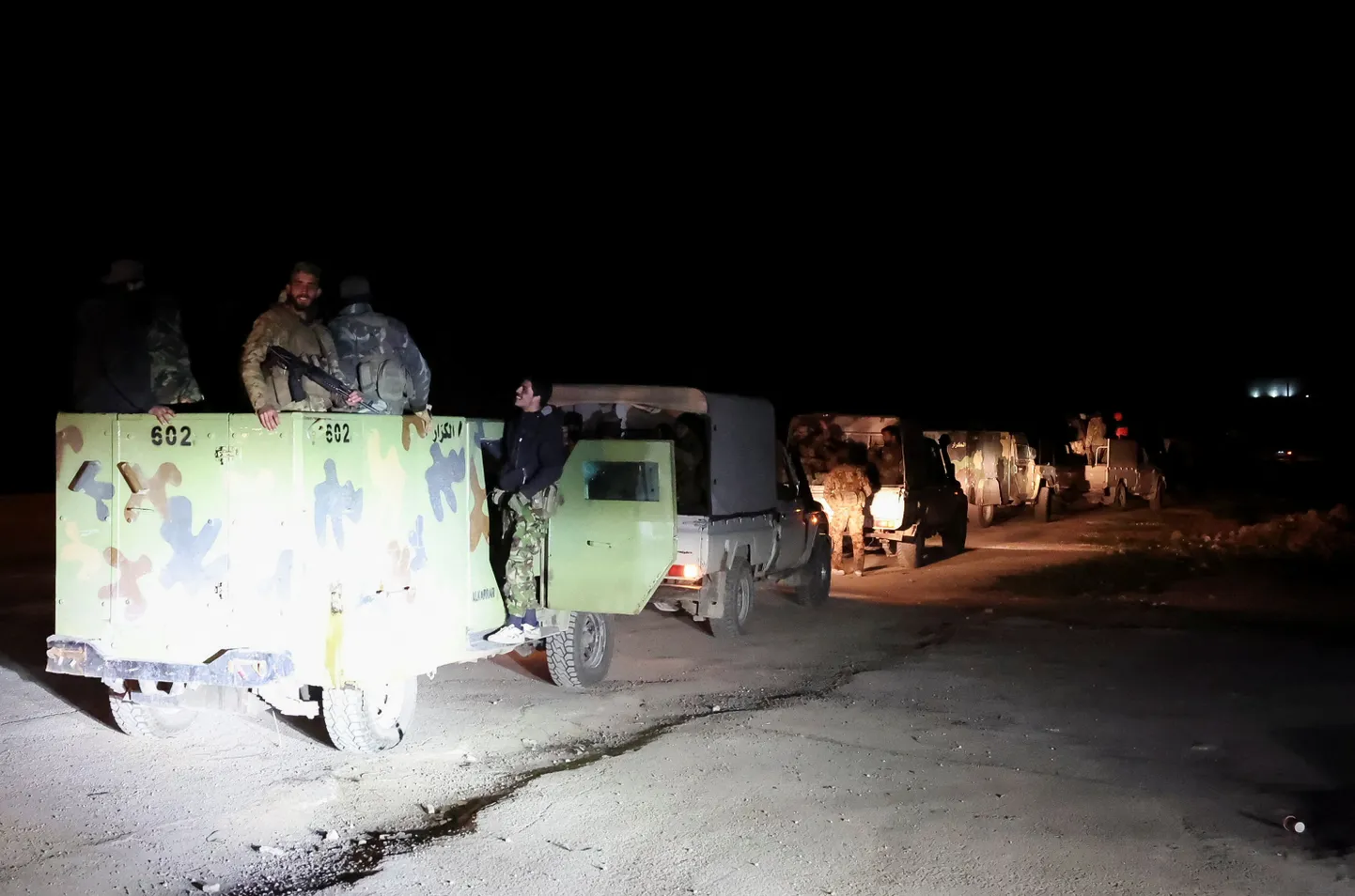 Süüria sõjaväekolonn liikumas Latakia suunas.