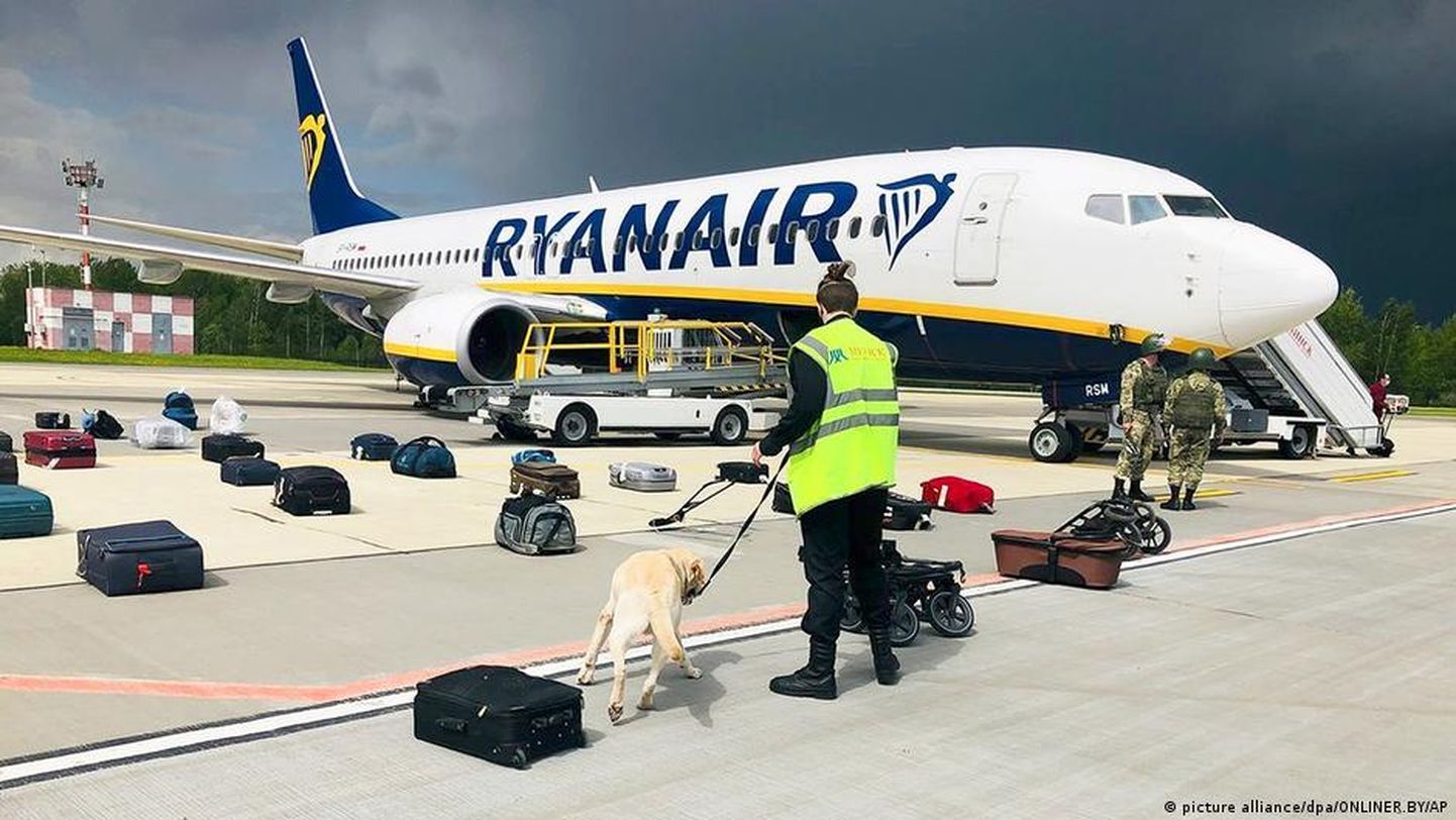 Самолет Ryanair после вынужденного приземления в Минске, 23 мая 2021 года