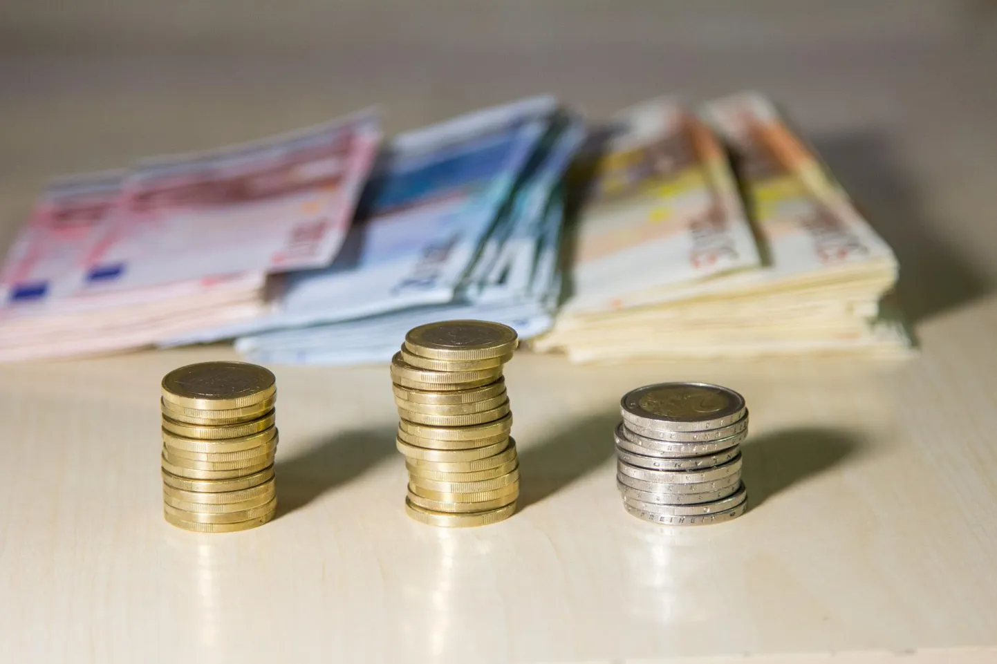 Keskmine saamata jäänud tulu oli umbes 330 eurot teisest sambast lahkunud kontoomaniku kohta.