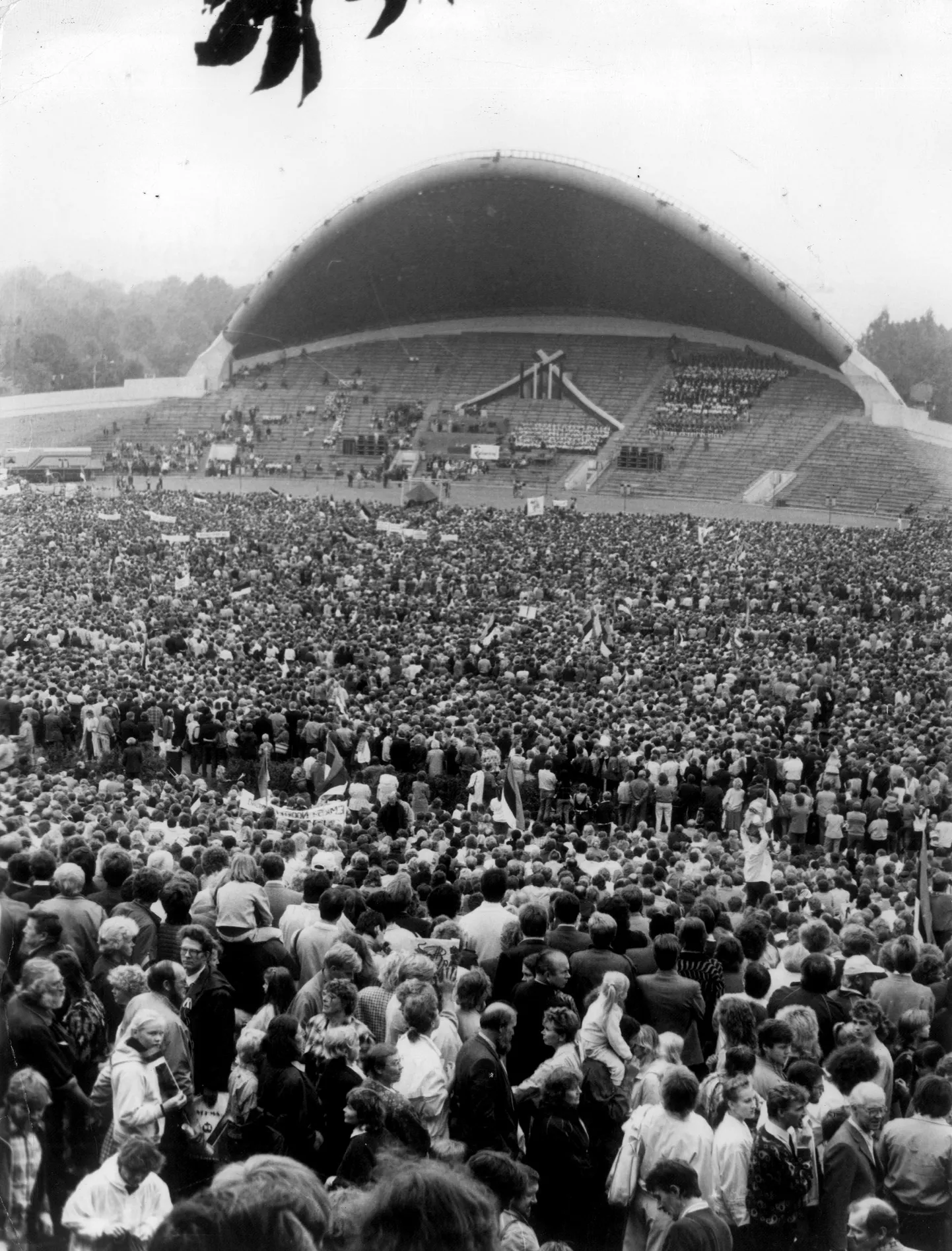 Ärkamisaeg 1989. «Eestimaa laul».