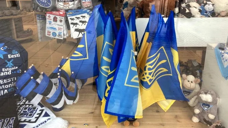 Эстония поддерживает Украину на всех уровнях: посылает оружие, осуждает российскую агрессию и принимает беженцев