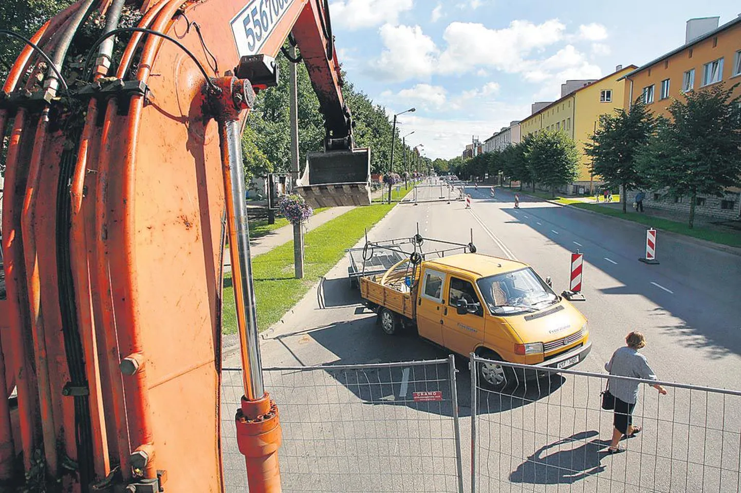 Pikal tänaval liiklust päriselt ei suleta, torutöid tehakse poole tänavalaiuse kaupa.