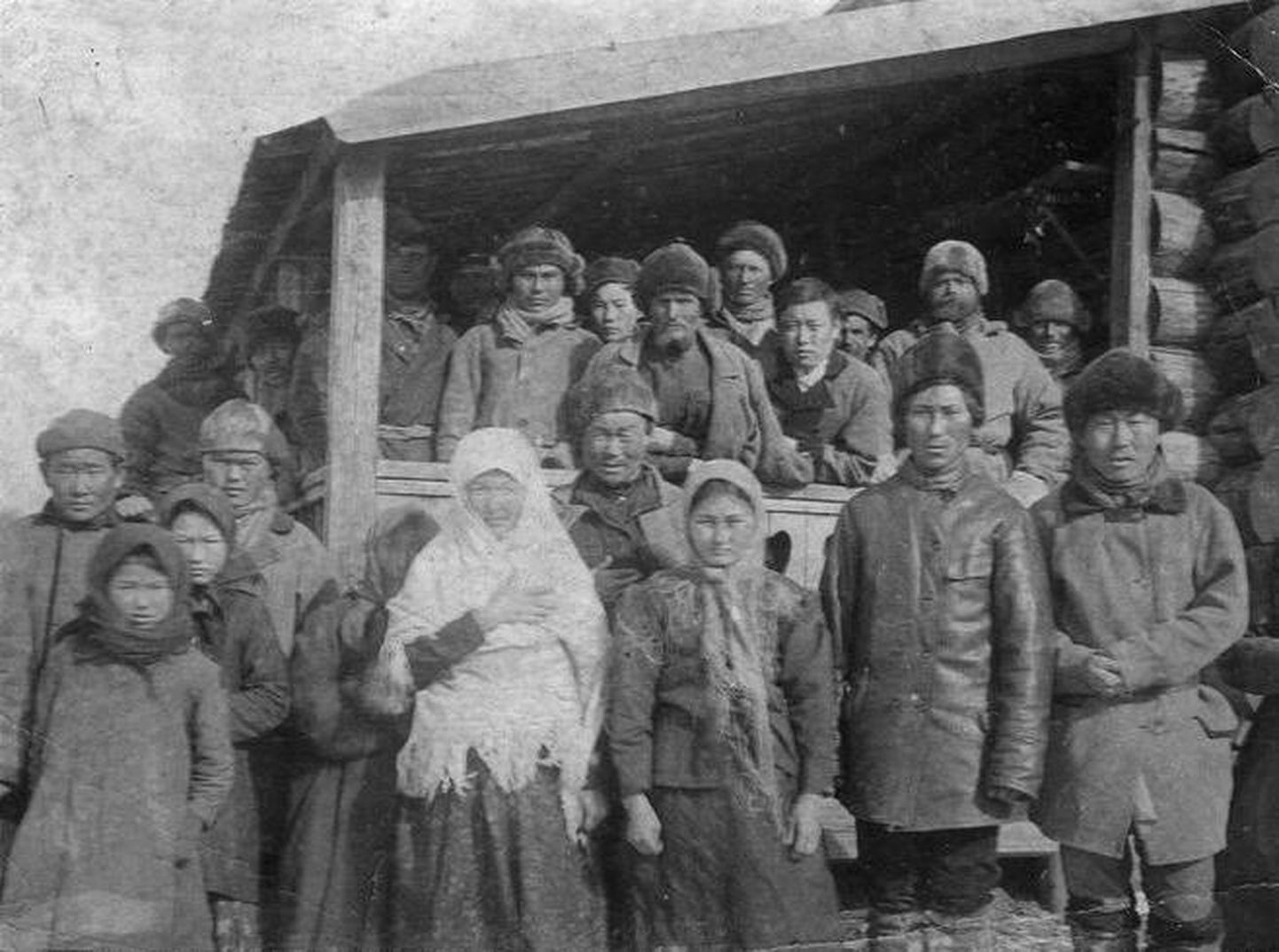 Ida-Siberi taiga- ja metsatundravööndi suurim põlisrahvas on evengid. See rändrahvas on  ammustest ajast kasvatanud põhjapõtru. Foto on pärit 1900. aastate algusest.