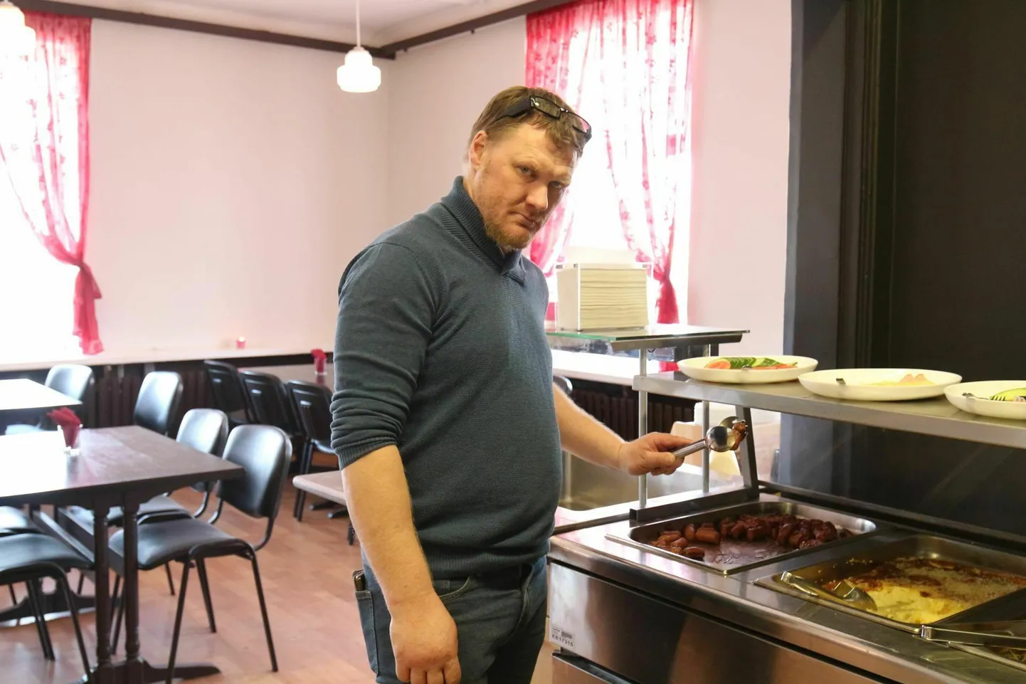 Kohviku Verywell omanik Danel Puuder lubab avada Paides söögikoha uuesti siis, kui leiab selleks sobilikud ruumid.