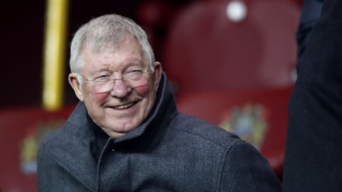 Sir Alex Ferguson tähistas 22-aastase vahel järel taas kolmikvõitu