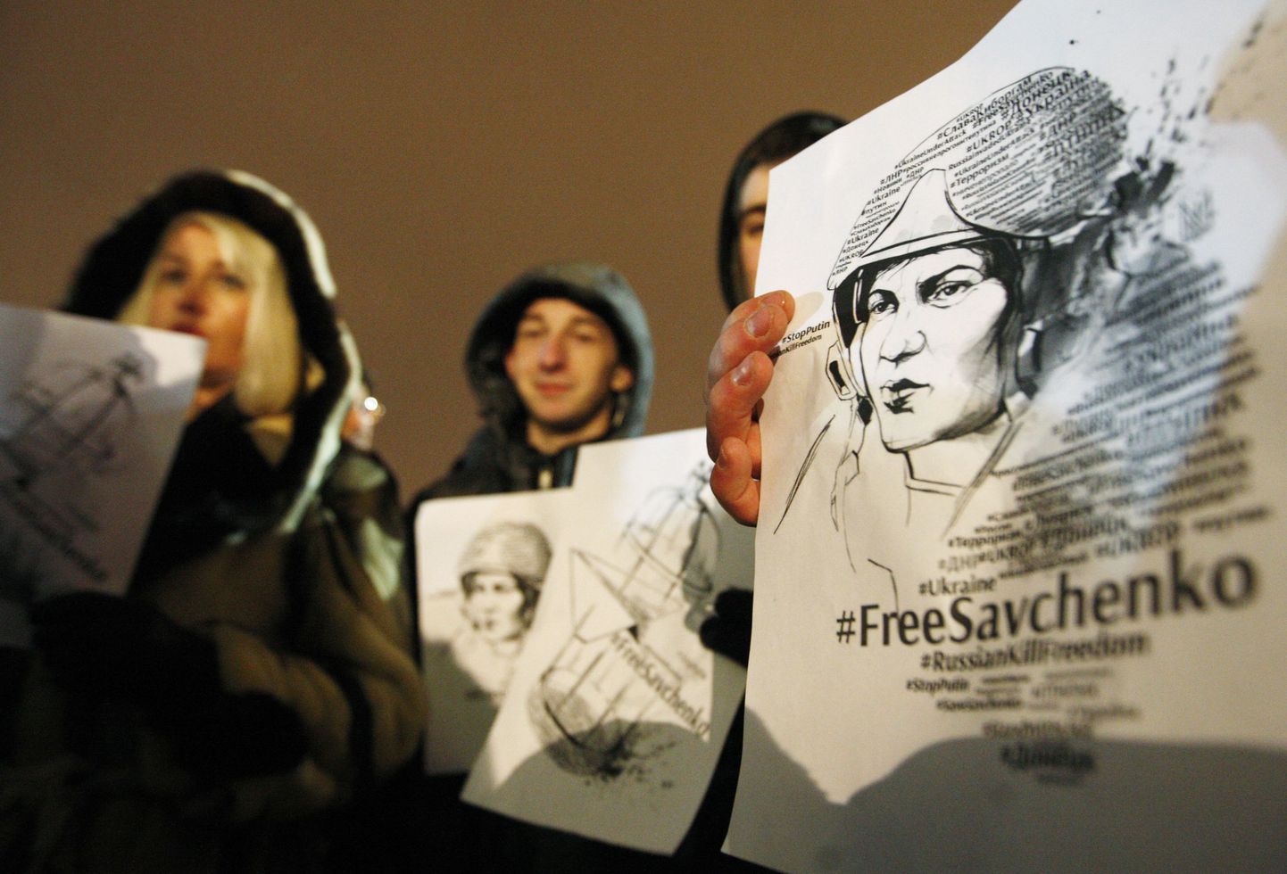 Meeleavaldajad Kiievis nõuavad Savtšenko vabastamist.