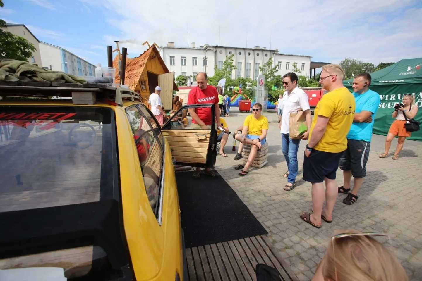 Maailmas valitseva olukorra tõttu lükkub Võsul toimuma pidanud Eesti saunafestival edasi. Fotol 2019. aasta saunafestival Rakvere keskväljakul.