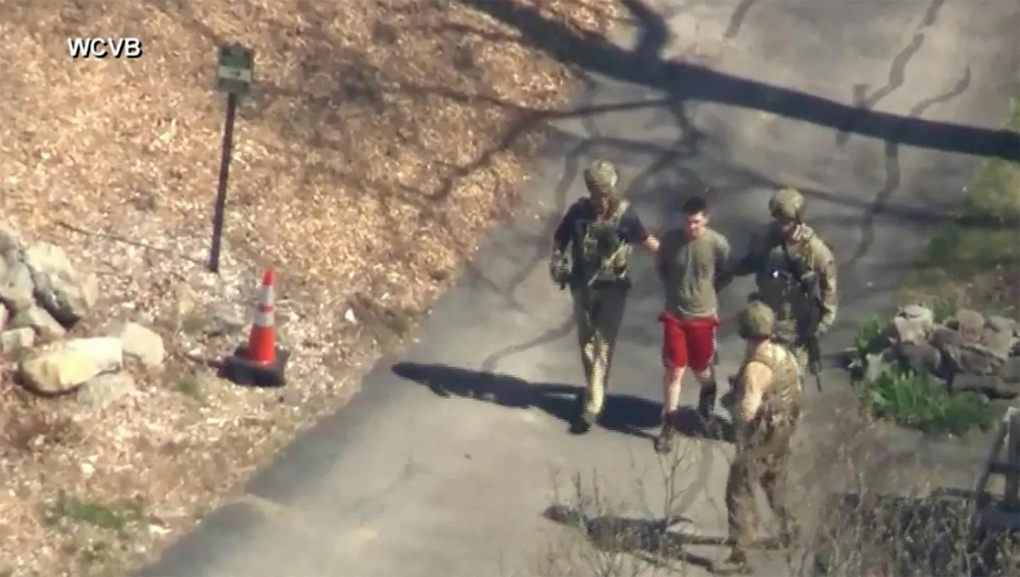 FBI arreteeris 13. aprillil Pentagoni lekke kahtlusaluse Jack Teixeira tema enda kodus.