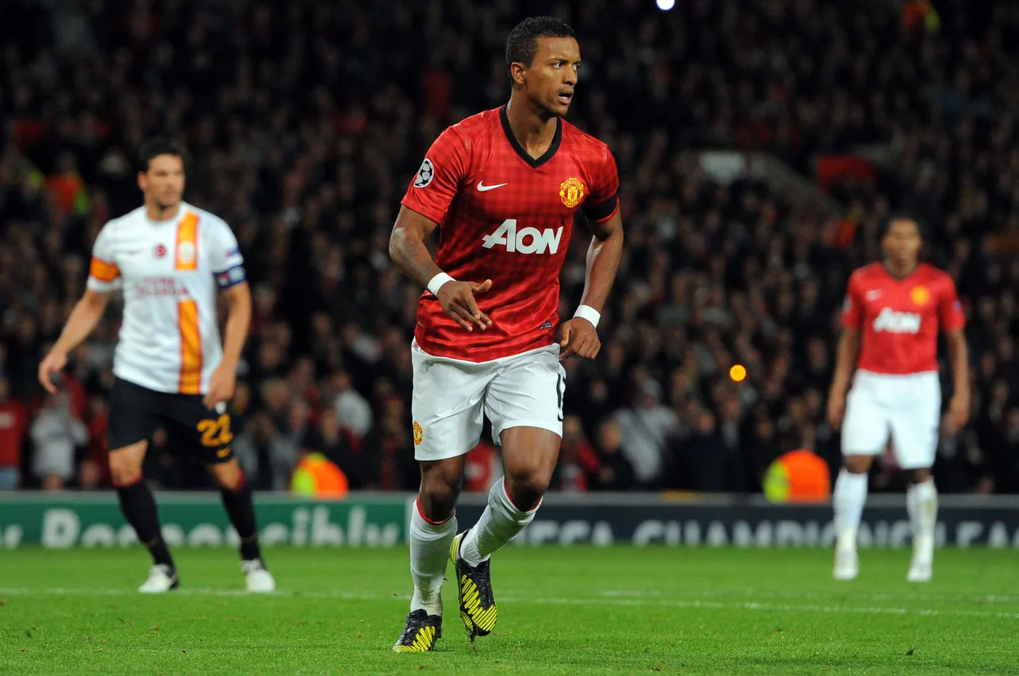 Nani tulevik Manchester Unitedis muutub aina tumedamaks.