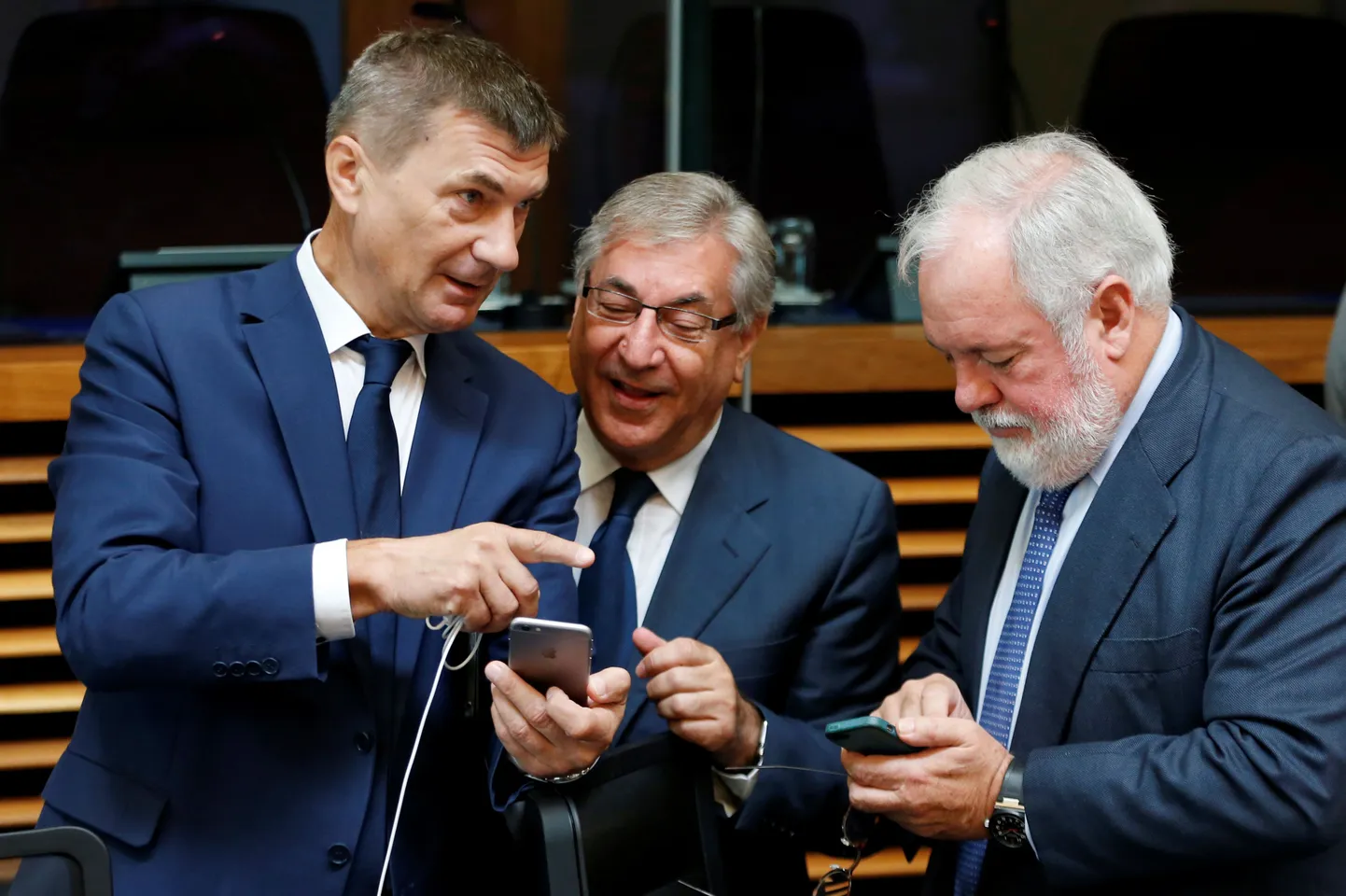 Euroopa Komisjoni digitaalse ühisturu asepresident Andrus Ansip (vasakul)
