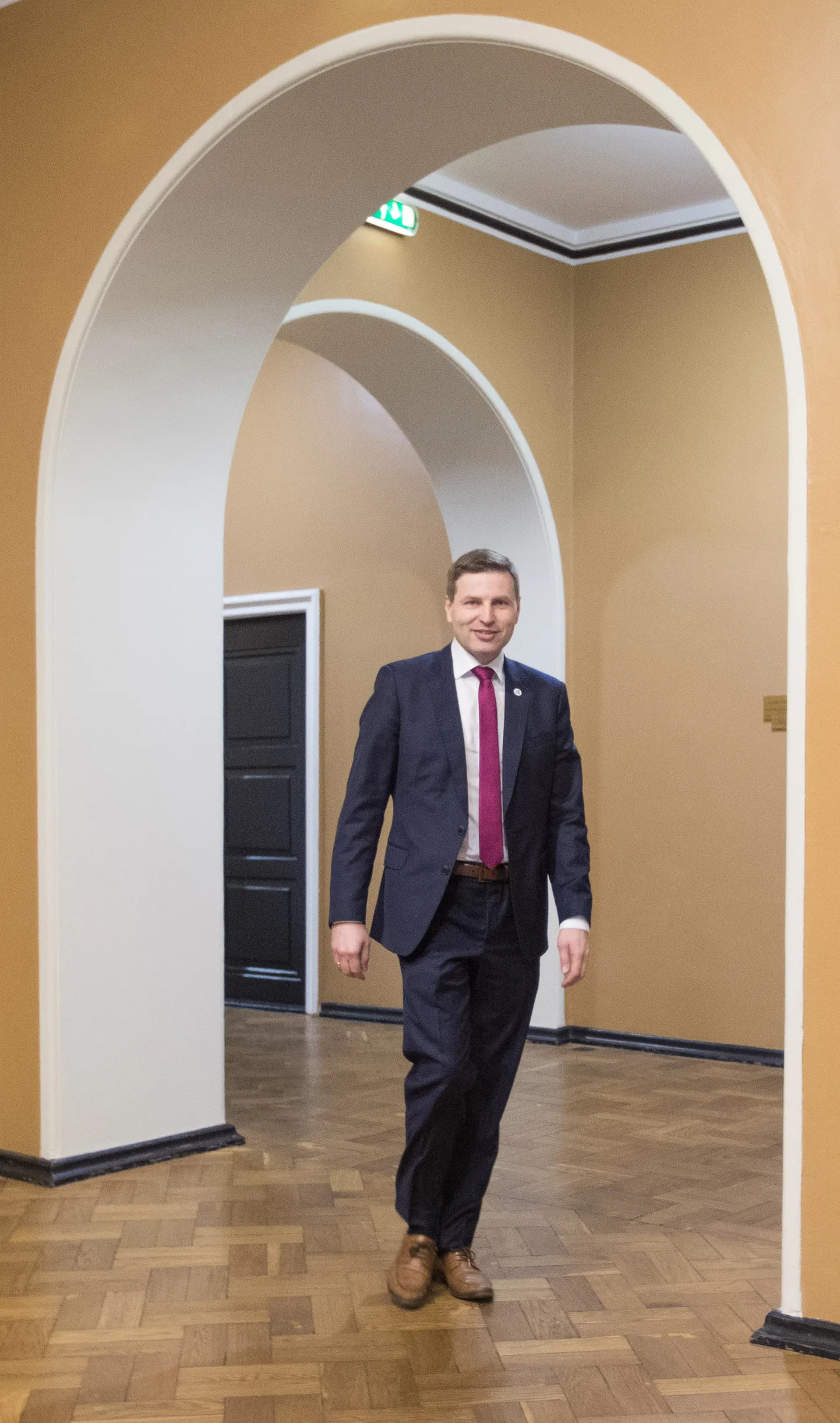 Reformierakonna fraktsiooni koosolek on läbi. Häältega 10:13 otsustati, et Hanno Pevkurit riigikogu aseesimeheks ei esitata.