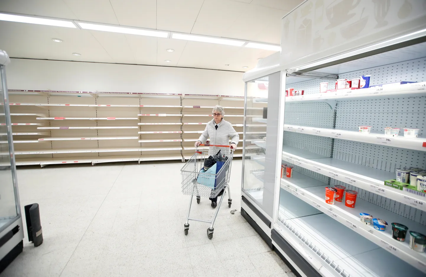 Sellised nägid Briti poodide kaubariiulid välja kevadel esimese koroonalaine ajal ja britid kardavad, et nüüd see kordub