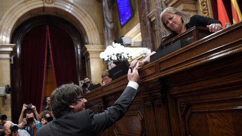 Фото и видео: парламент Каталонии объявил о независимости от Испании 