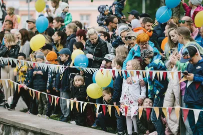 Väikesed abistajad Pardirallil.