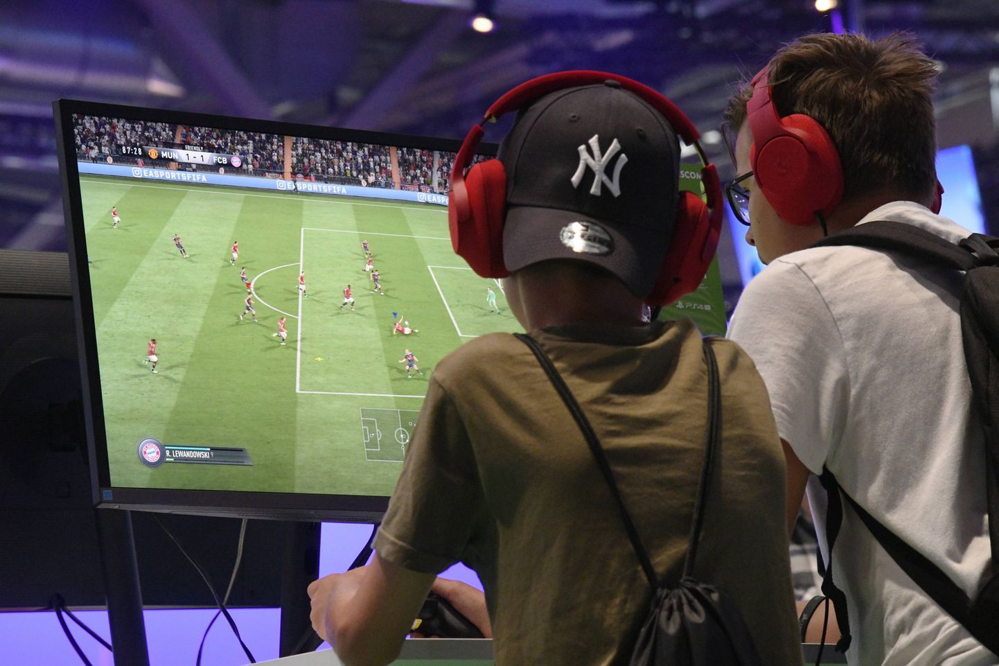 FIFA arvutimängu mängijatel avaneb mõne kuu pärast võimalus saada profisportlasteks.