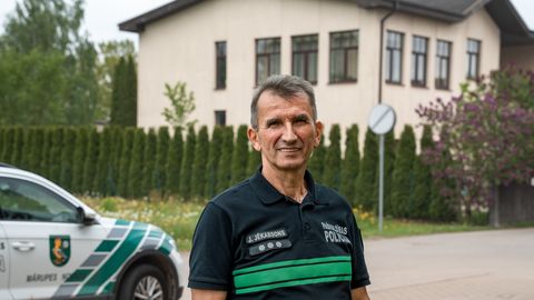 Даже благополучные семьи тонут в проблемах. Беседа с начальником полиции Марупе