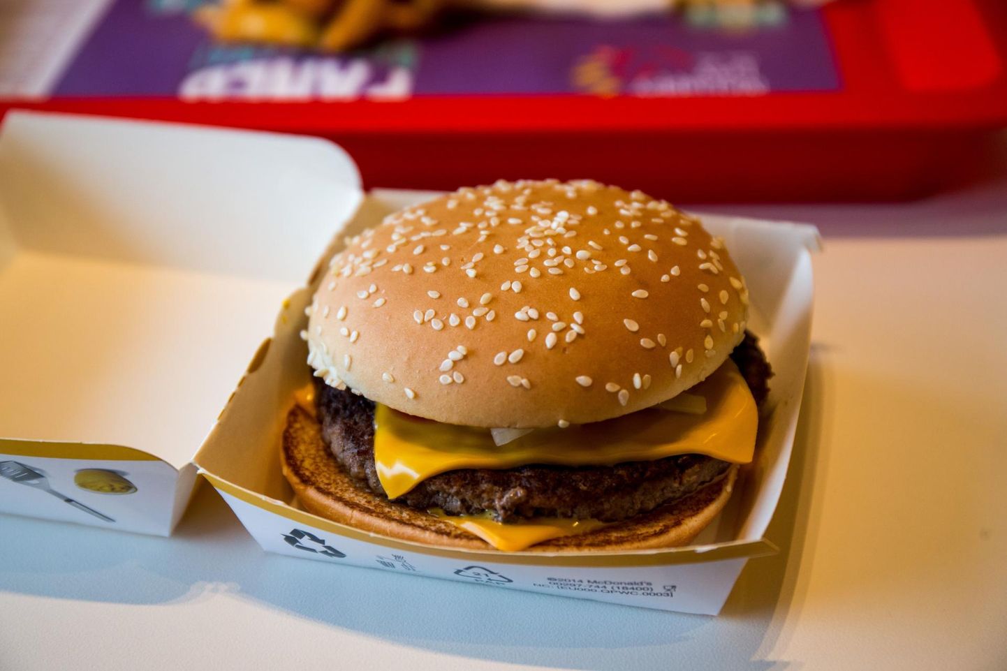 Гамбургер в McDonald’s.