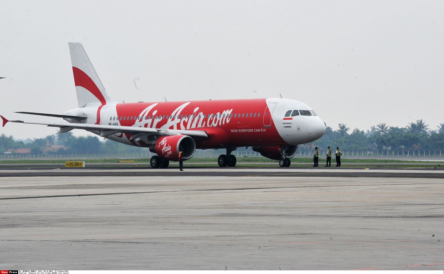 Air Asia lennuk Jakartas Soekarno-Hatta lennuväljal
