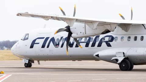 Soome hokifännid jõid Finnairi lennuki tühjaks