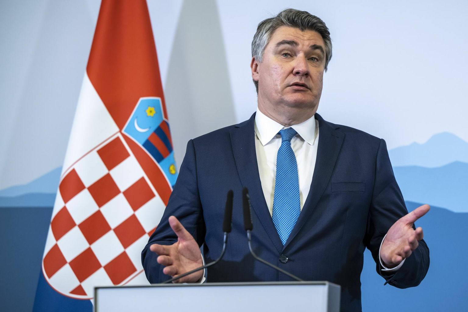 Horvaatia president Zoran Milanović leiab, et Soome ja Rootsi kiiresti NATOsse võtmine on ebaõiglane pikalt Schengeni viisaruumi või ELi liitumiskõnelustele pääsu oodanud Lääne-Balkani riikide suhtes. 