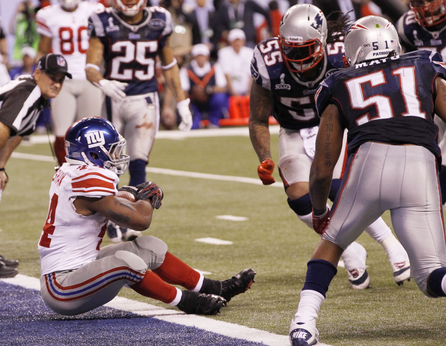 Niimoodi tõi Ahmad Bradshaw (istuli) otsustavad punktid, mis kindlustas New York Giantsile Super Bowli võidu.