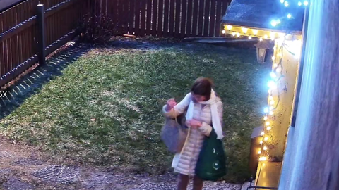 AITA TUVASTADA ⟩ Pelgulinnas otsitakse salapärast neiut: postkasti kallati Fantat ja soditi ust