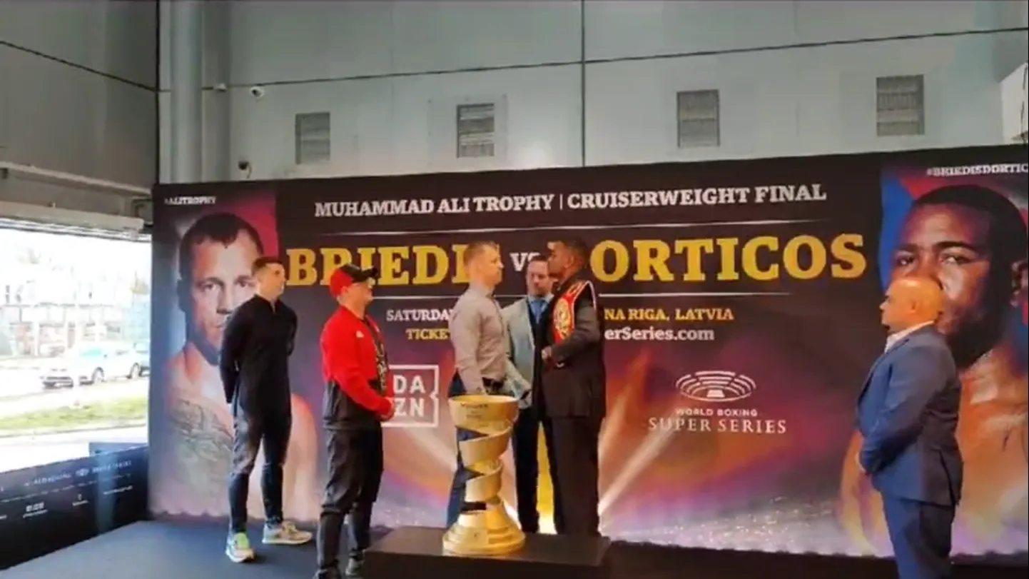 Mairis Briedis pret Junieru Dortikosu