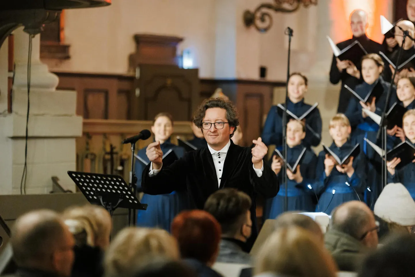 Babītes Kultūrizglītības centra jauktā kora "Maska" diriģents Jānis Ozols