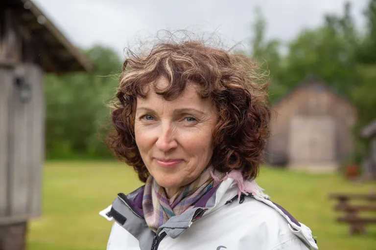 Kargumäe talu perenaine Ruti Einpalu usub, et pärimusmuusika muutub üha populaarsemaks. FOTO: