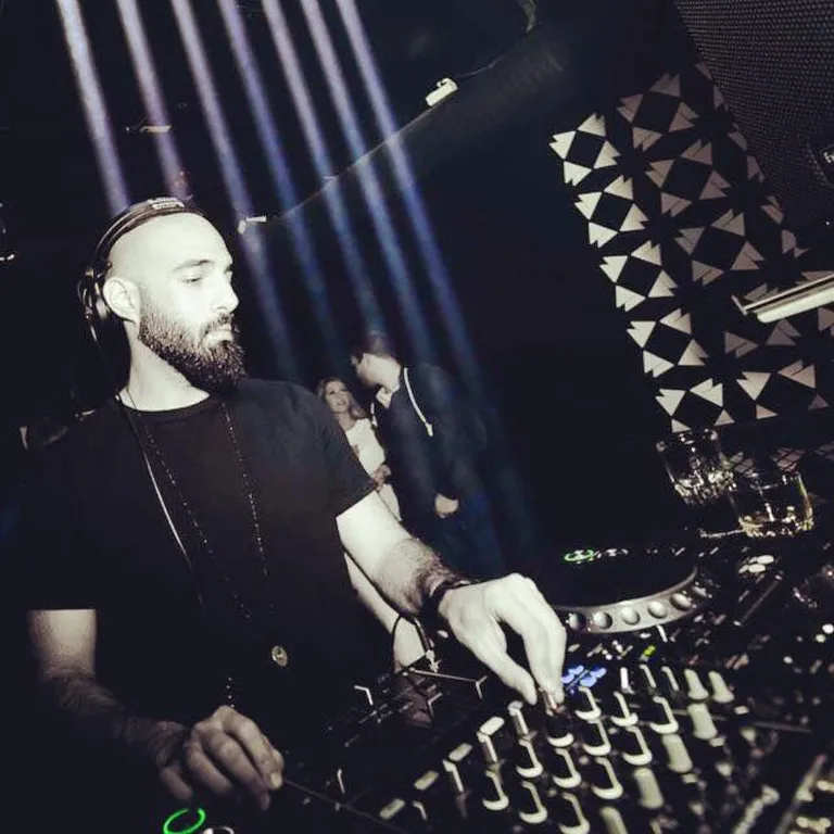 DJ ja produtsent Raxon