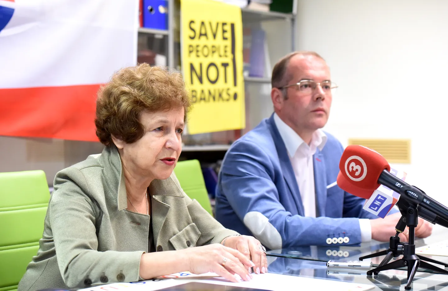 Tatjana Ždanoka un Andrejs Mamikins.