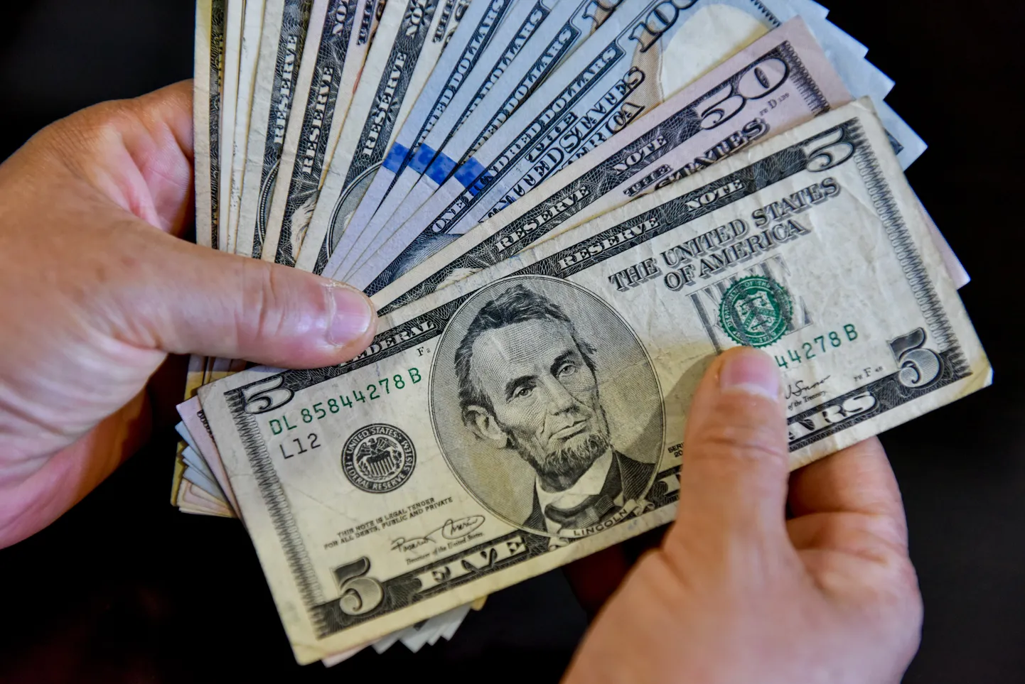 USA dollarid.