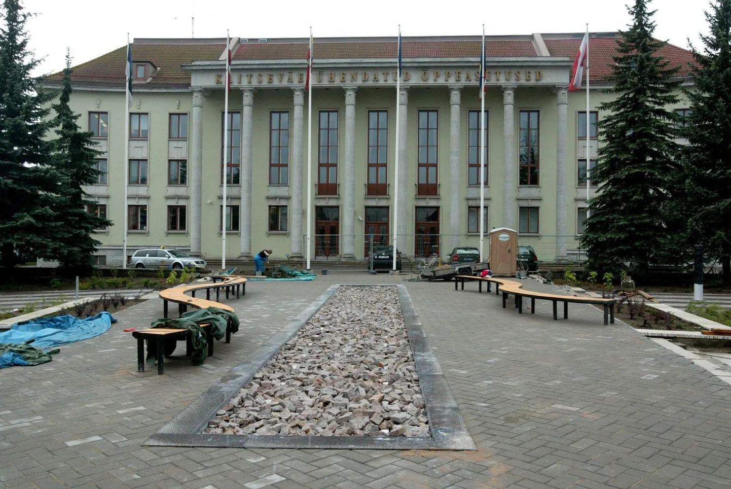 Norra, Lõuna-Korea, Šveitsi, Iisraeli, Soome, Gruusia ja Ukraina esindajad jagasid oma kogemusi ja praktikaid ajateenistuse ning reservarmee organiseerimisel.