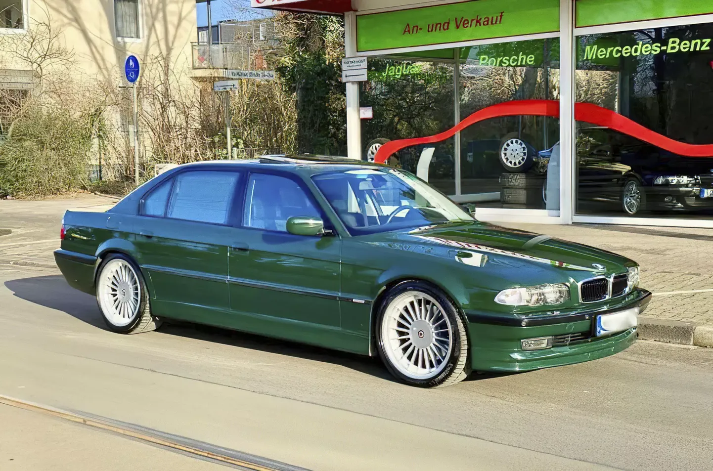 BMW Alpina B12