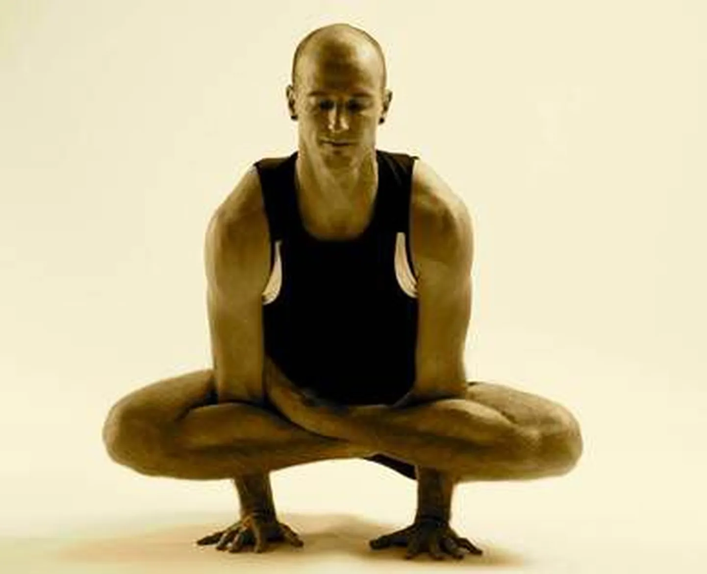 Fotol Ashtanga jooga treener Jocke Salokorpi