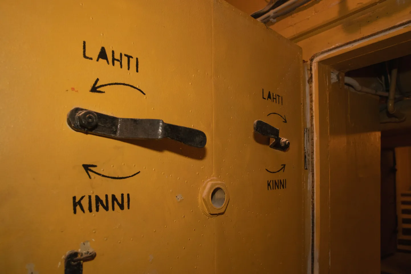 Toompeal riigikogu all olev unarusse jäetud varjend. Pilt on illustratiivne.