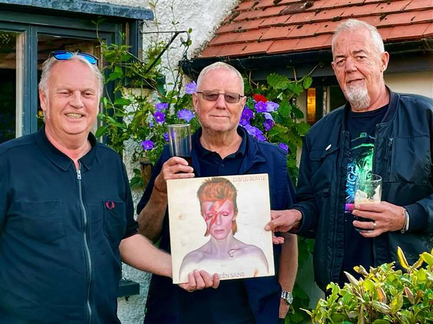 Bowie fänn Steve Parker kaotas oma «Aladdin Sane» vinüülplaadi 70ndatel, aga nüüd sündis tõeline ime.
