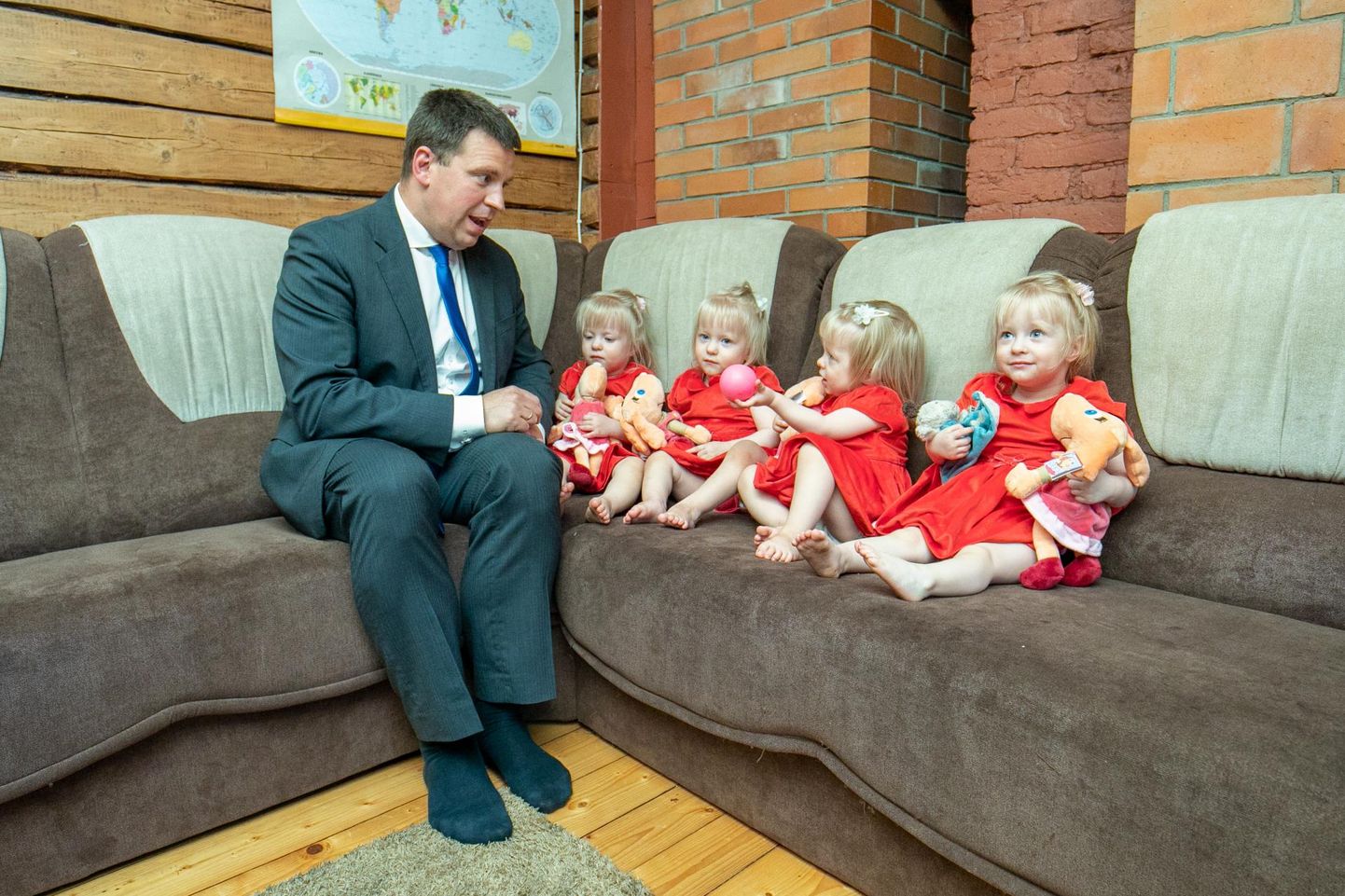 Eelmisel suvel käis Nirgi pere nelikuid väisamas ka peaminister Jüri Ratas.