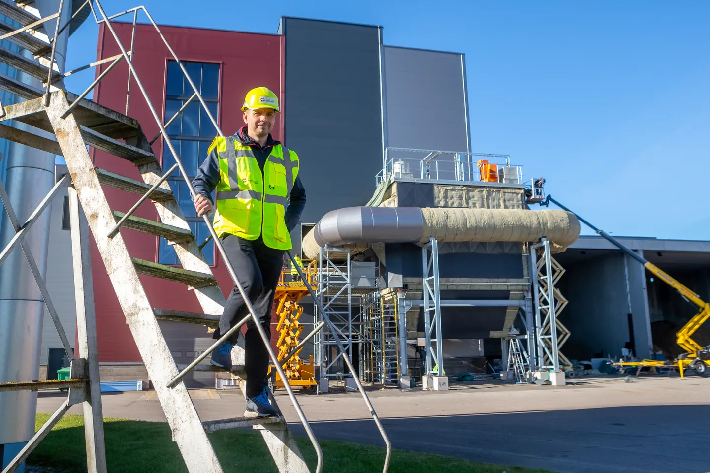 TARMO PIIPUU tõdes, et uuendustega kaasaminemine ja õiged investeeringud ehk keskendumine taastuvatele energiaallikatele ja kütteõli minimaalne kasutamine on Kuressaare Soojusest teinud Eesti ühe kõige väiksema süsinikujäljega energiaettevõtte.