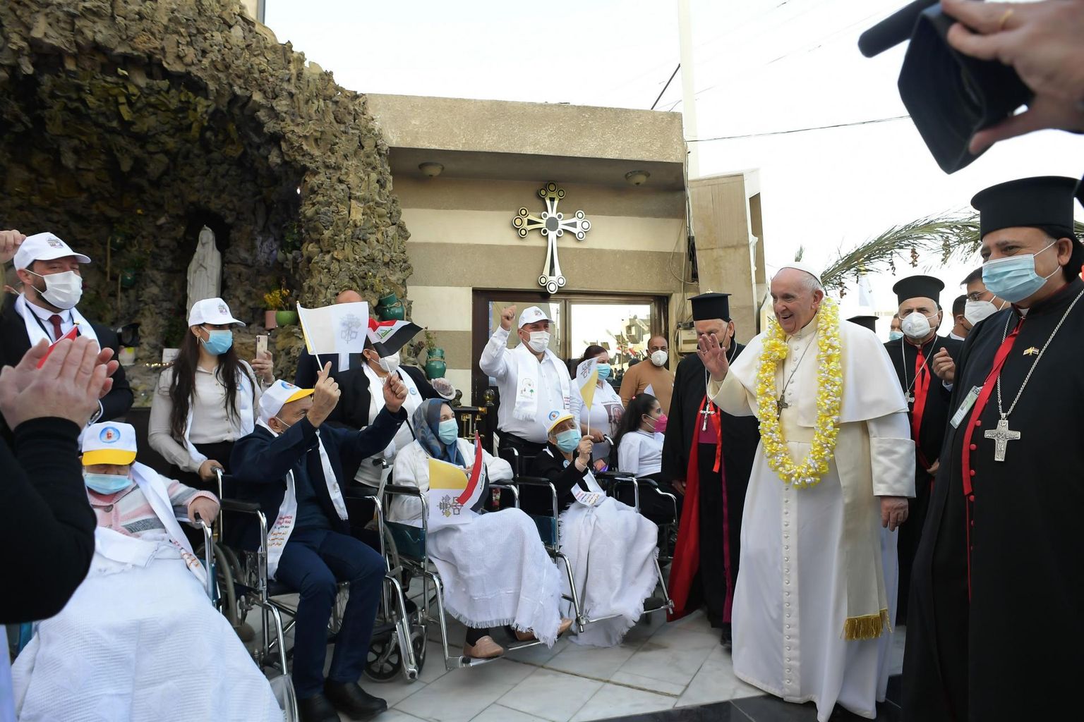 Paavst Franciscus kohtub Bagdadi kristlastega.