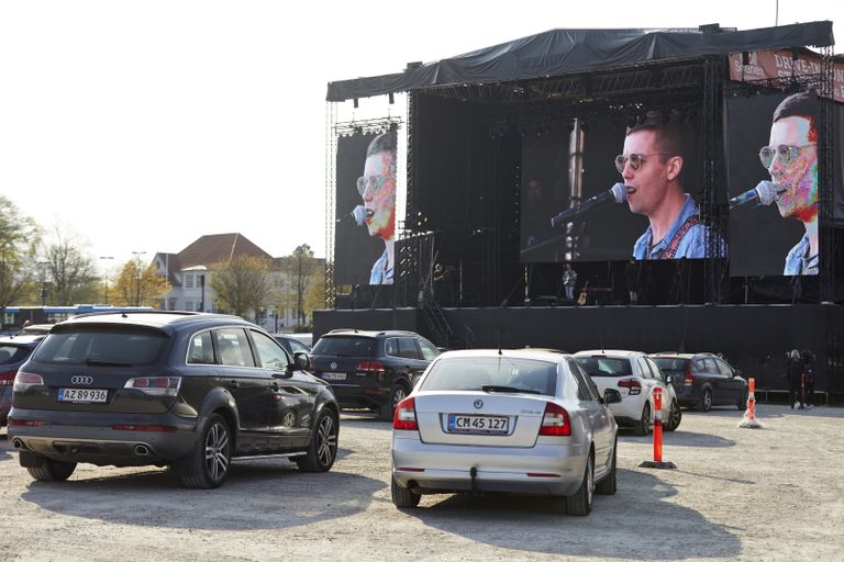Mads Langeri autokontsert Taanis Aarhusi linnas.