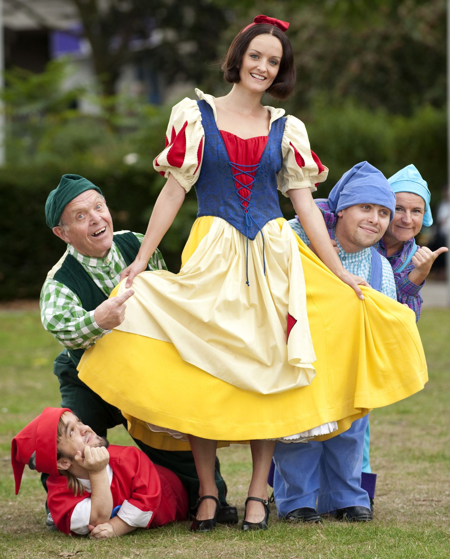 Ho White and Seven Dwarves õllereklaam ärritab Disneyt
